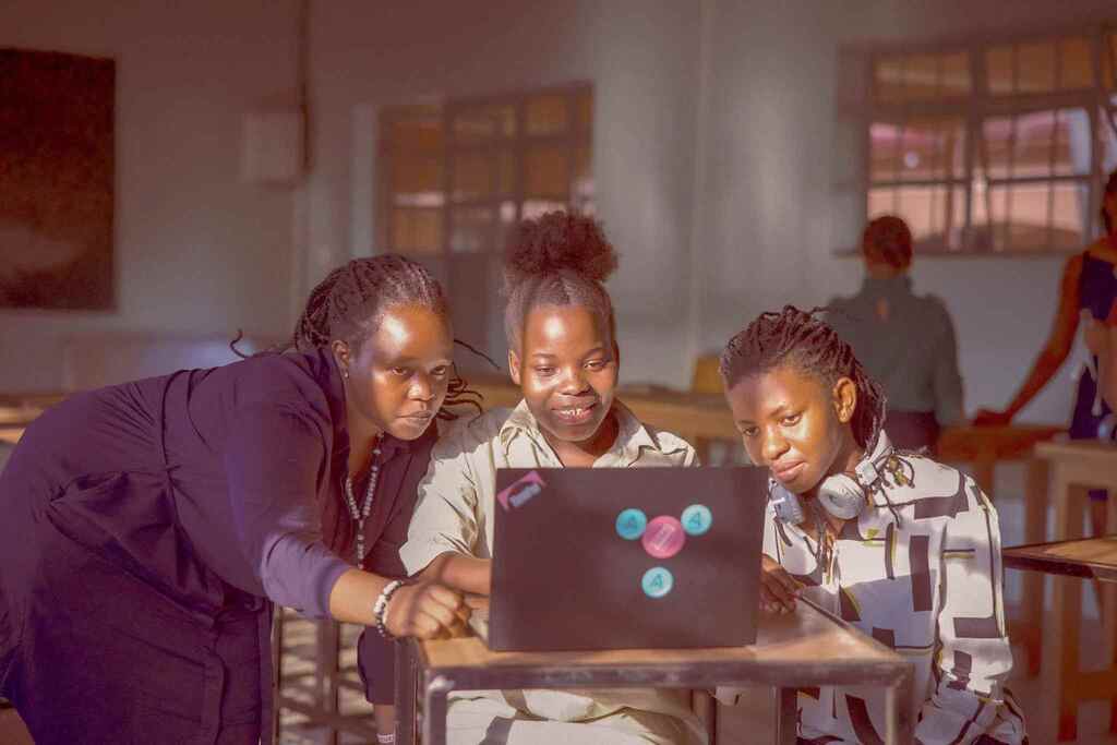 Groundbreaker Talents Scholarship